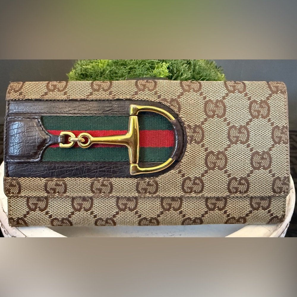 Gucci Vintage Monogram Wallet